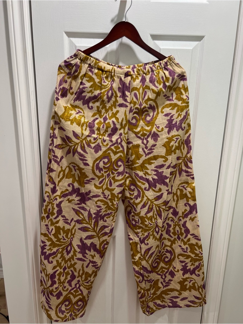 Zara Wide-Leg Printed Pants in Cream, Purple & Brown